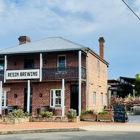 Sandon Point Coastal Cottage Bulli Bagian luar foto