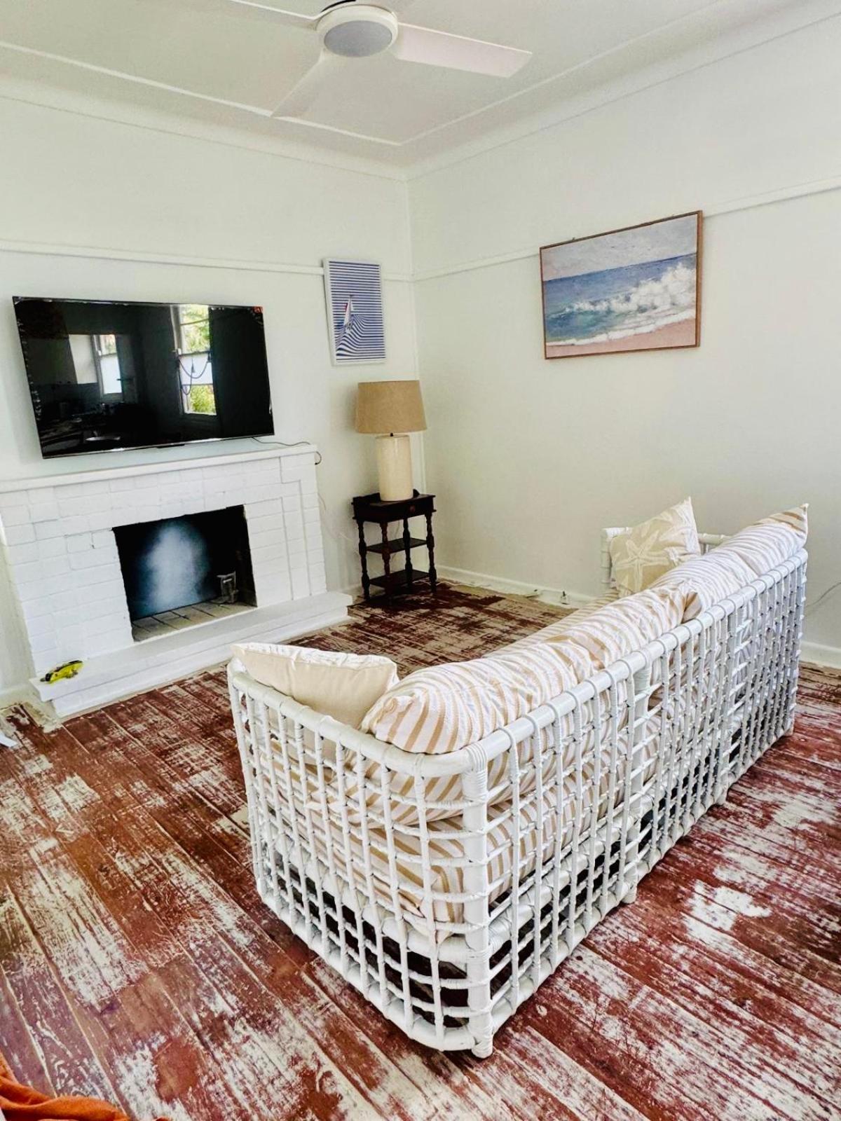 Sandon Point Coastal Cottage Bulli Bagian luar foto
